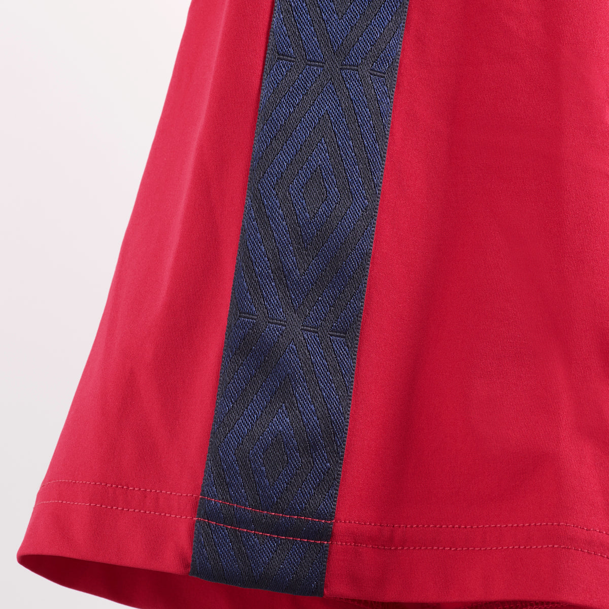 AWAY DAYS WIDE COLLARED PRACTICE SHIRT