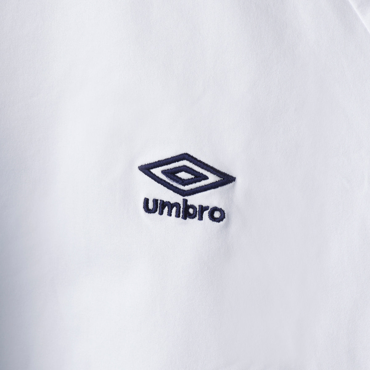 AWAY DAYS WIDE COLLARED PRACTICE SHIRT