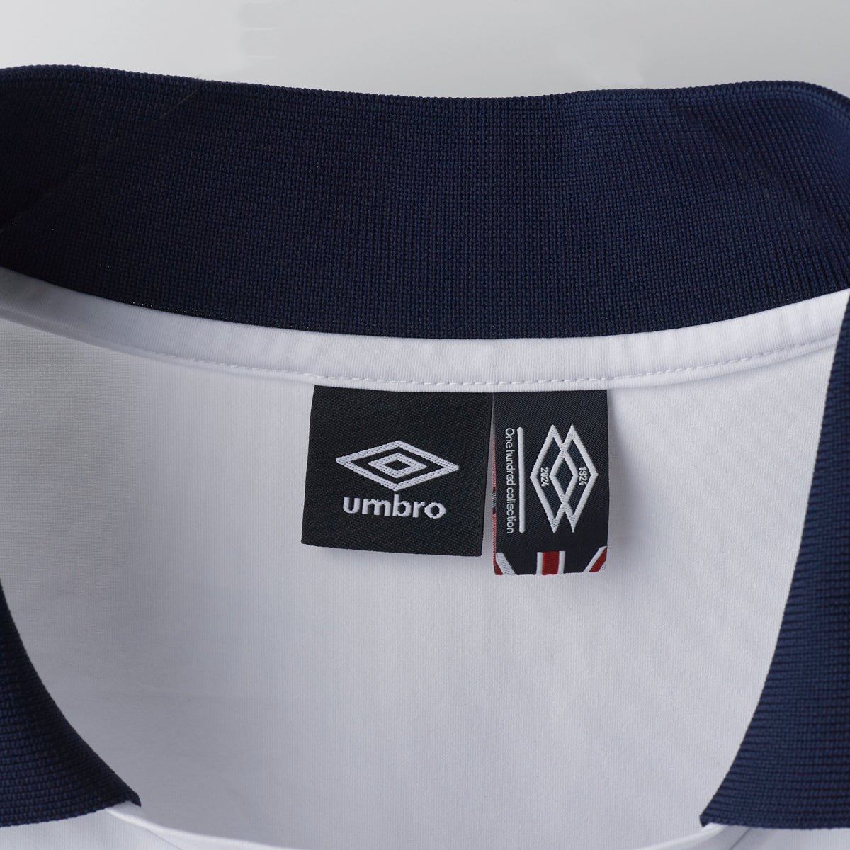 AWAY DAYS WIDE COLLARED PRACTICE SHIRT