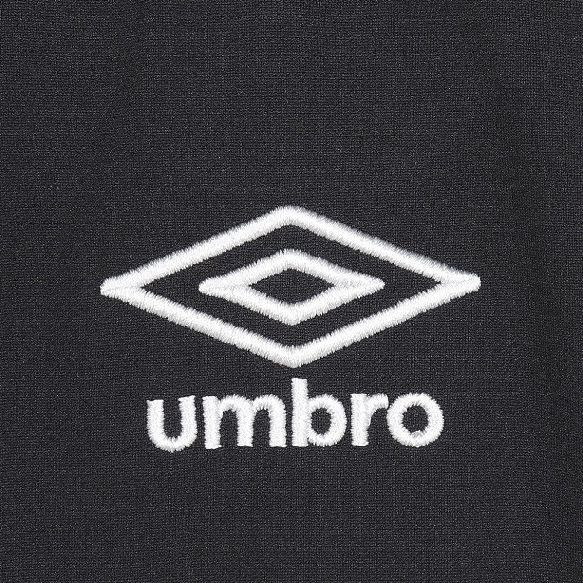 THE THIRD WARM-UP HALF-ZIP TOP