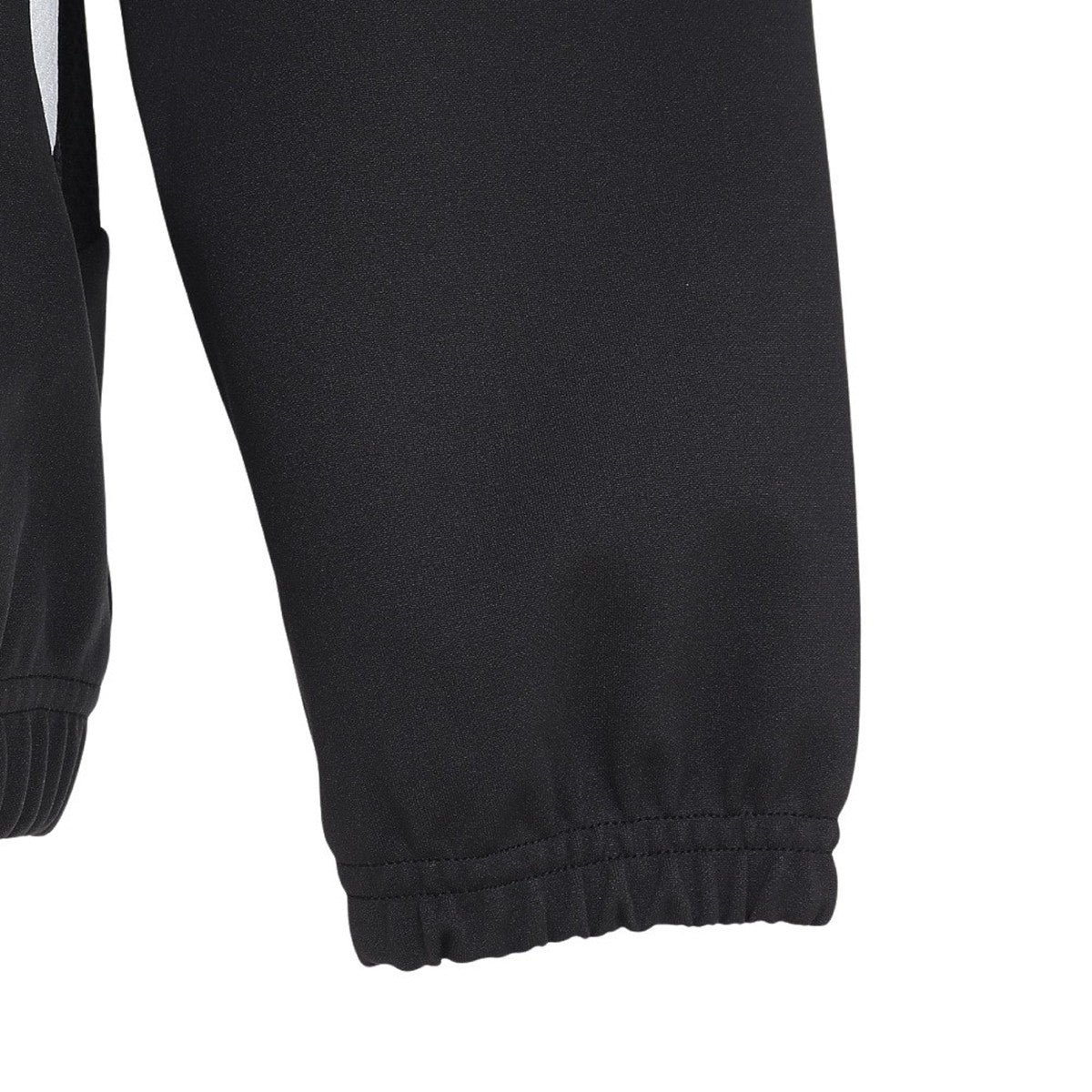 THE THIRD WARM-UP HALF-ZIP TOP