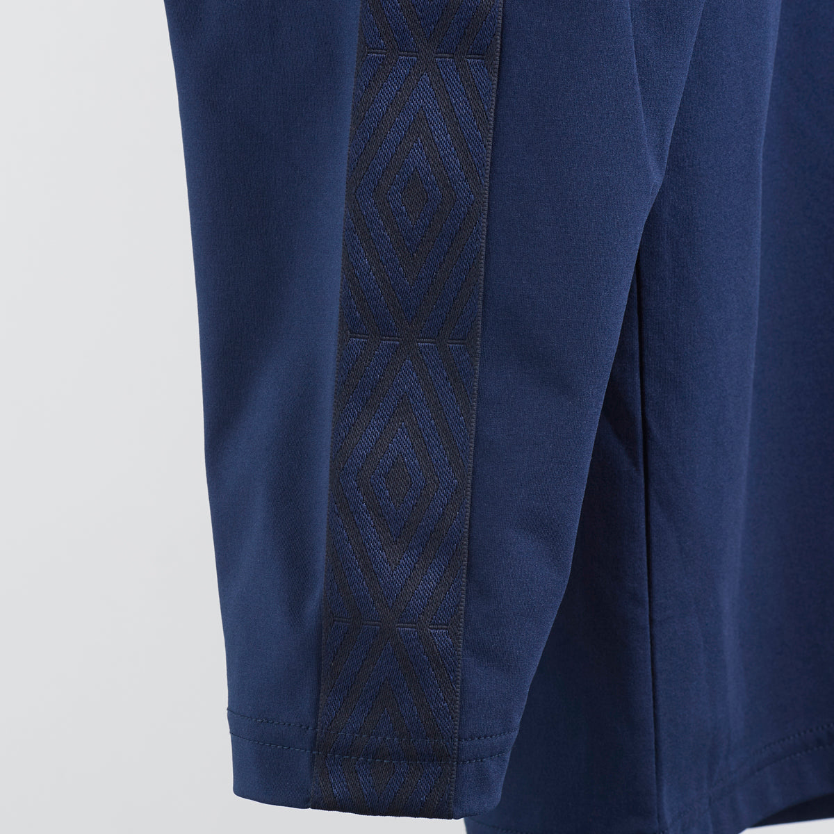 AWAY DAYS LONG SLEEVE WIDE PRACTICE SHIRT