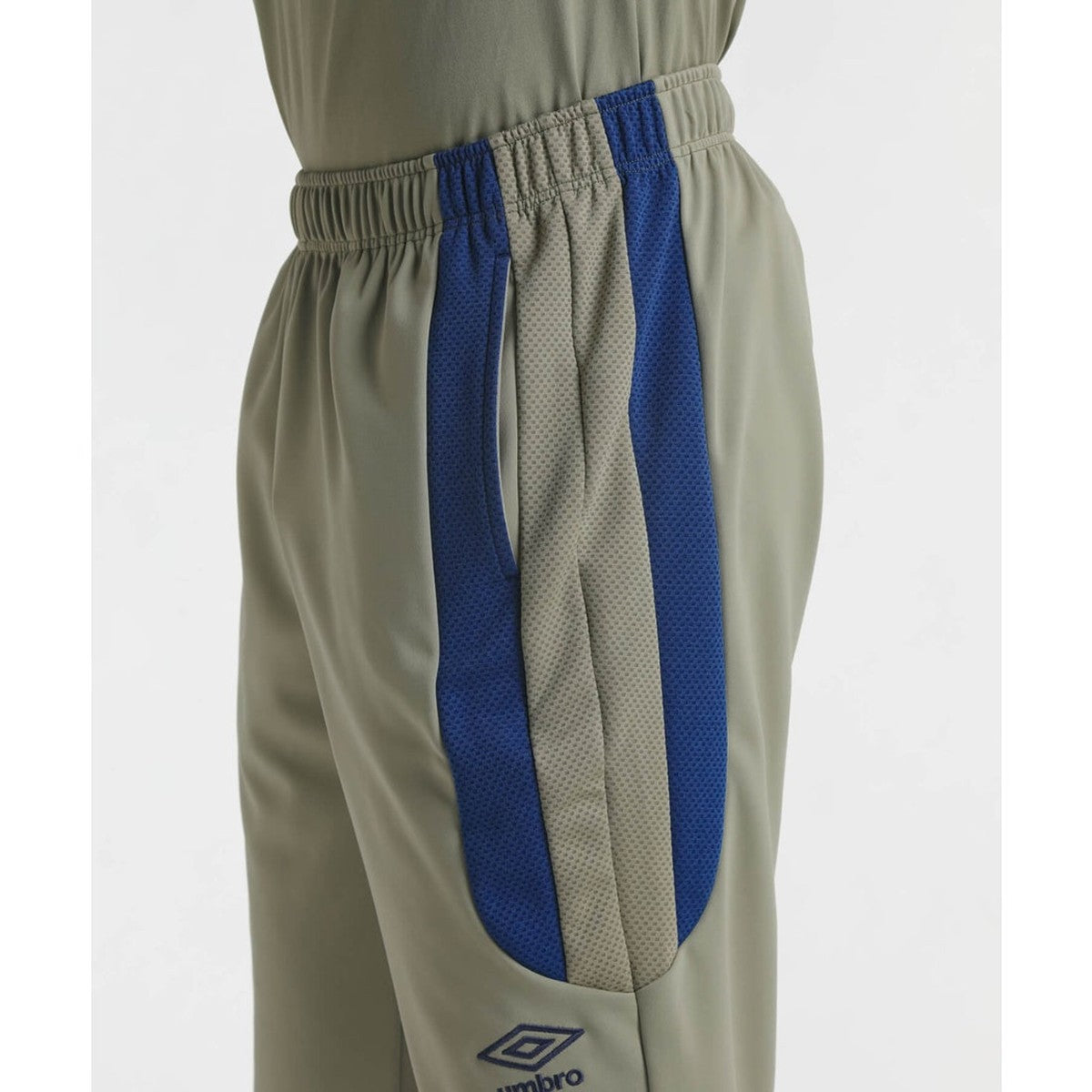 THE THIRD WARM-UP PANTS