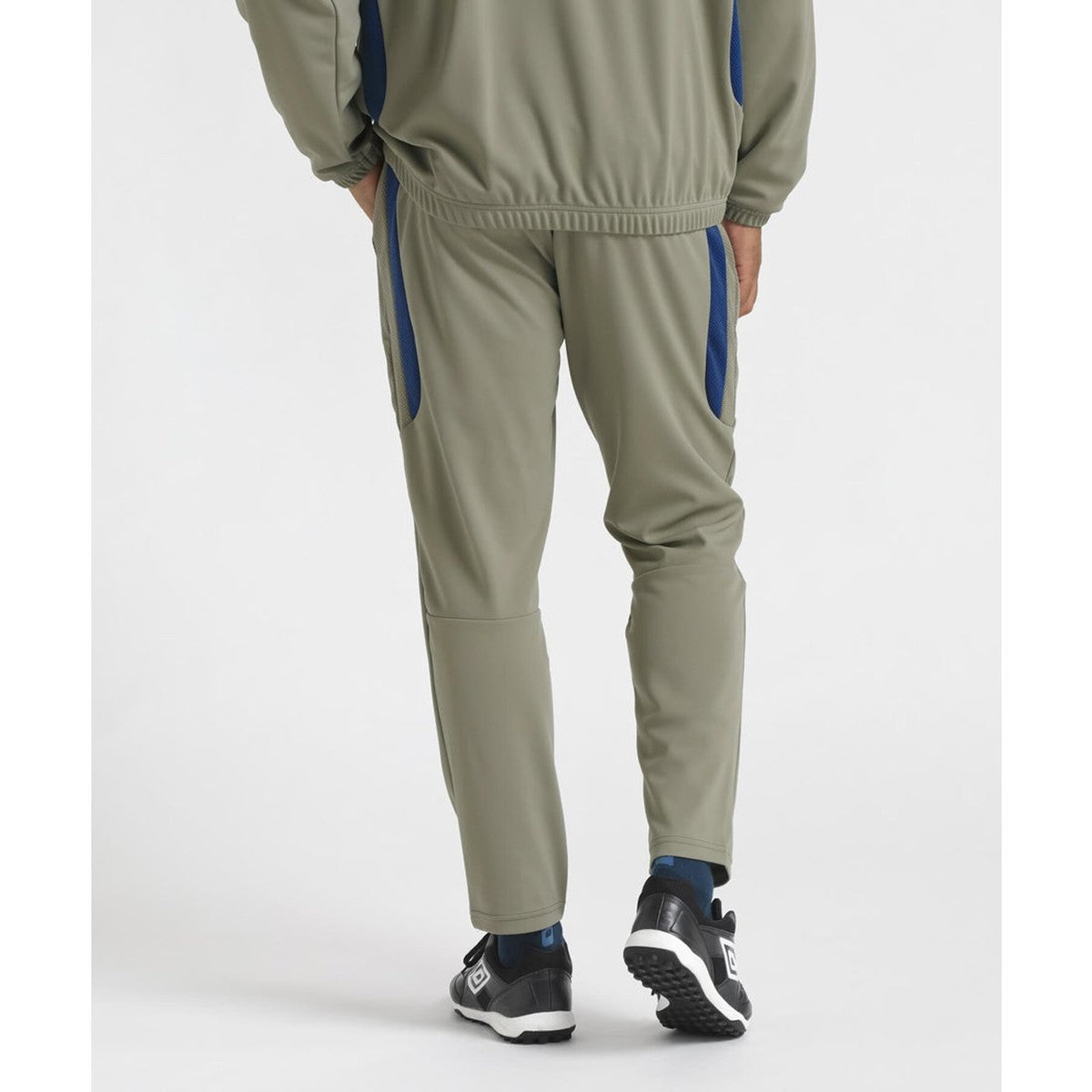 THE THIRD WARM-UP PANTS