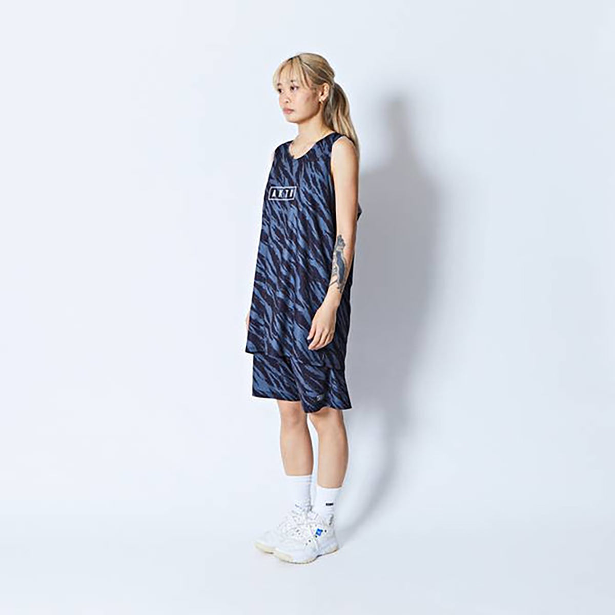 BEAST CAMO REVERSIBLE TANK