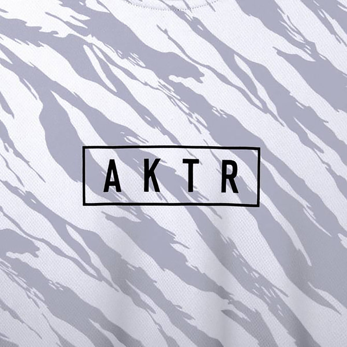 BEAST CAMO REVERSIBLE TANK