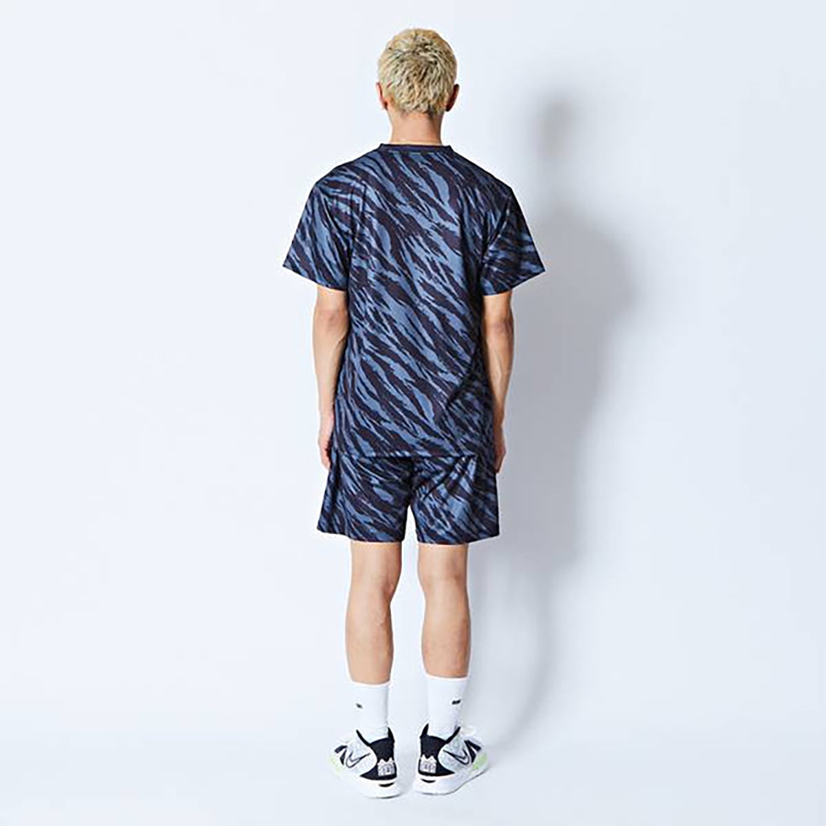 BEAST CAMO AKTR LOGO SPORTS TEE