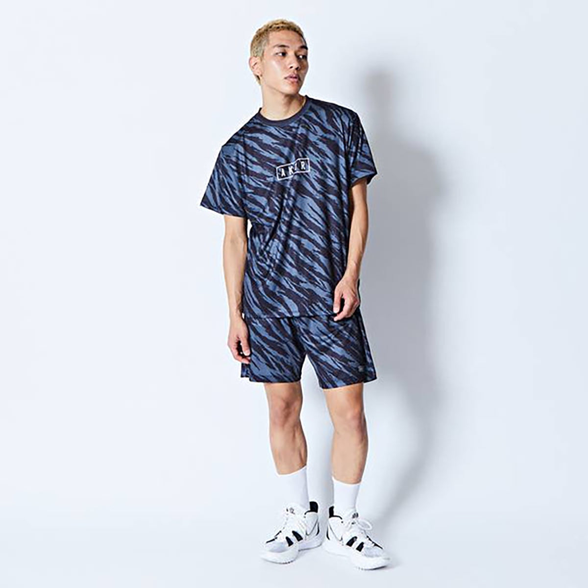 BEAST CAMO AKTR LOGO SPORTS TEE