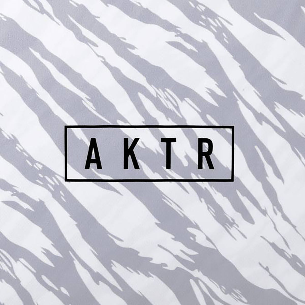 BEAST CAMO AKTR LOGO SPORTS TEE
