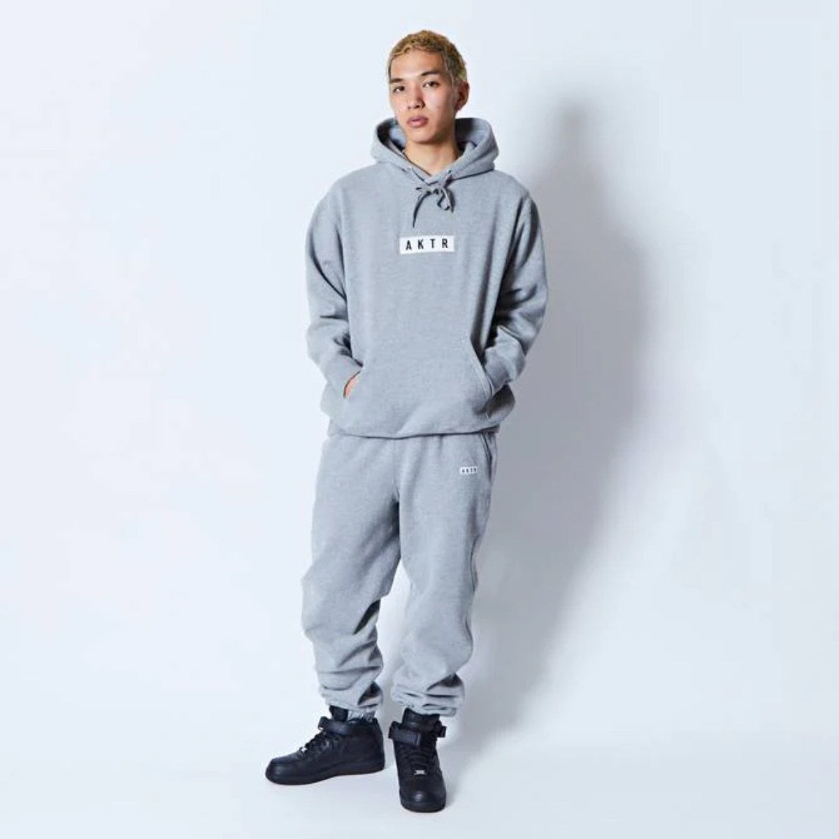 AKTR LOGO SWEAT PULLOVER HOODIE