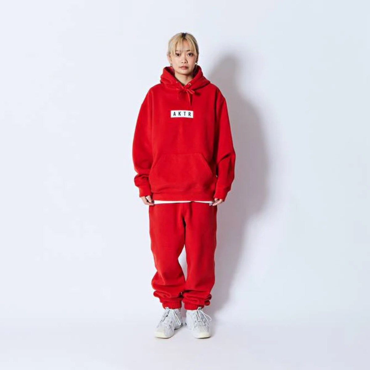 AKTR LOGO SWEAT PULLOVER HOODIE