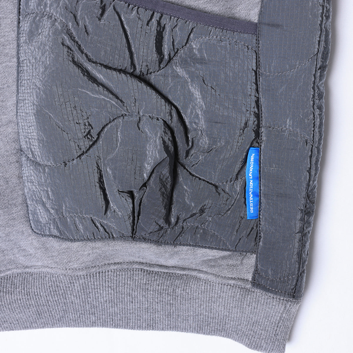 QUILTED POCKET HOODIE