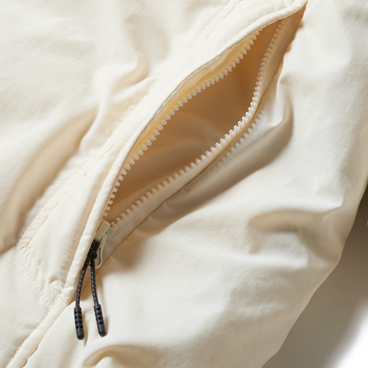 PIPING MOUNTAIN DOWN JKT 【10月1日以降発送予定】