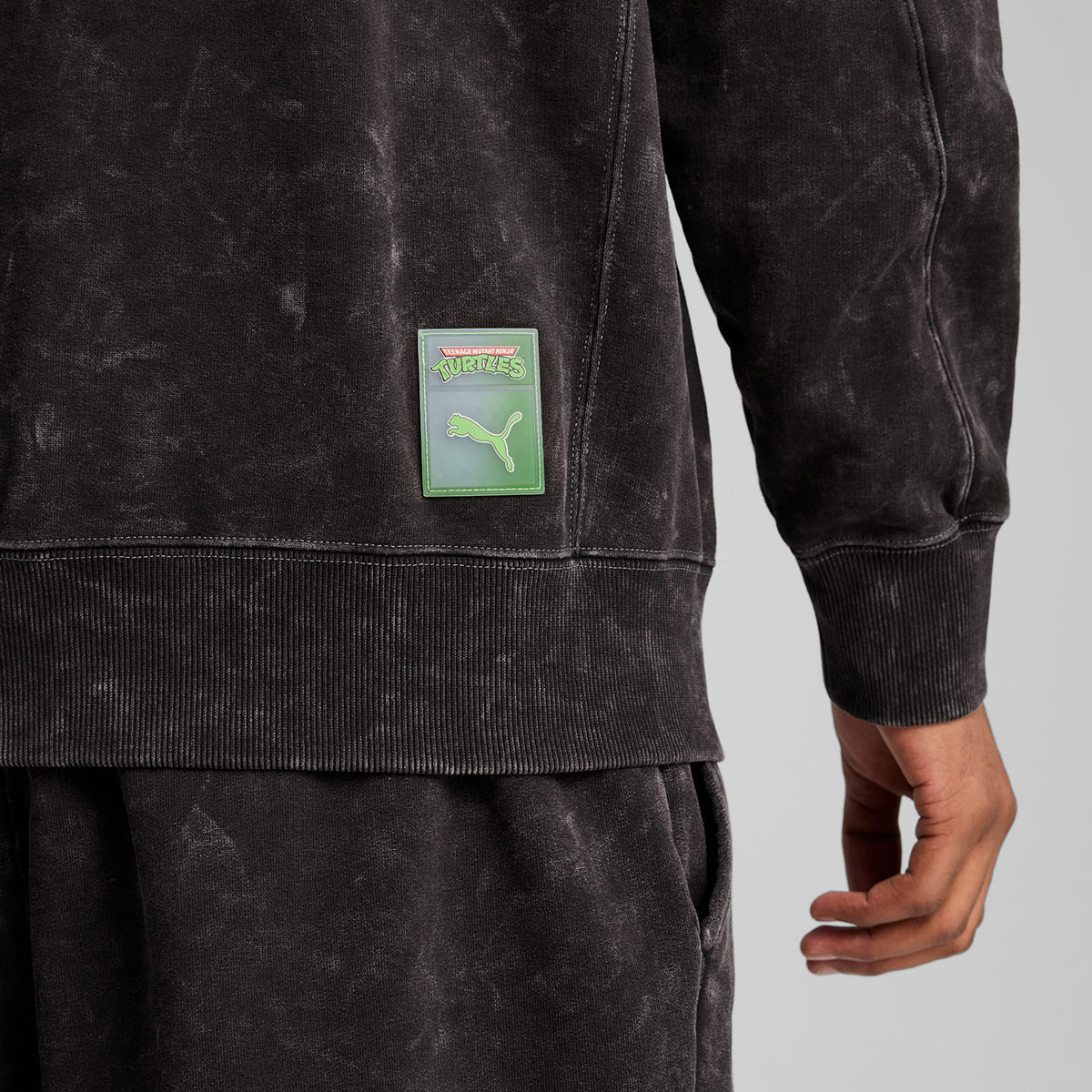 HOOPS x TMNT Relaxed Crew Sweatshirt 【予約】2月14日以降発送予定【返品交換キャンセル不可】