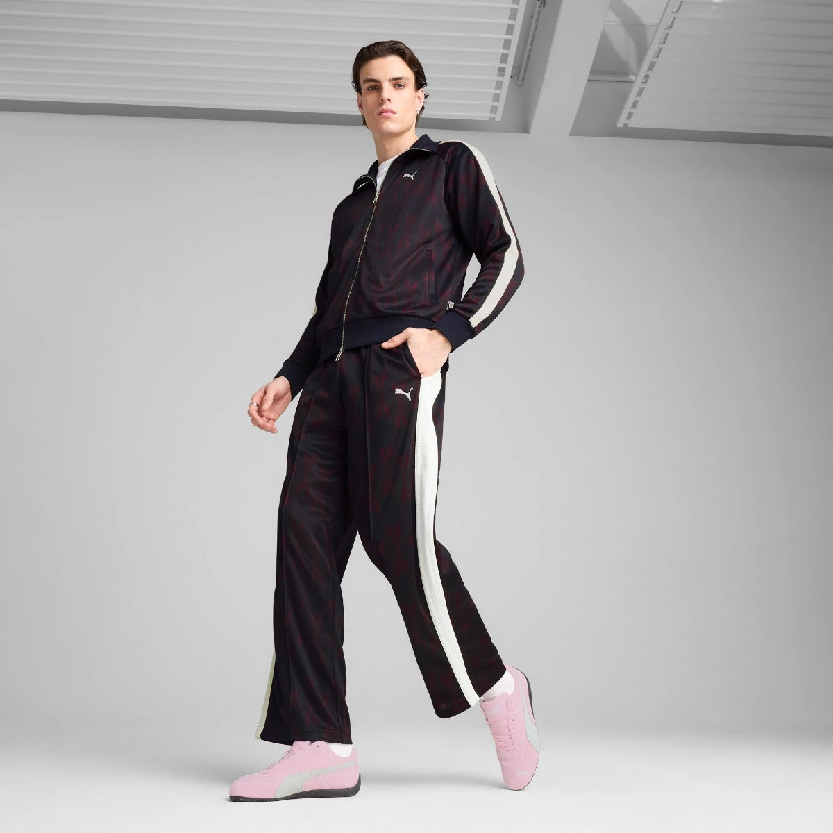 THE NEVERWORN V T7 TRACK JACKET 【予約】4月12日以降発送予定【返品交換キャンセル不可】