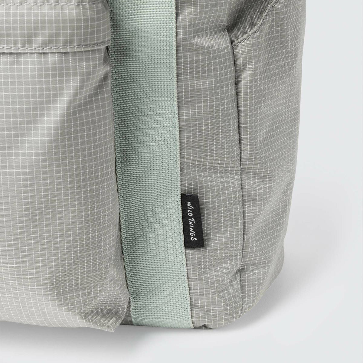 FLIGHT 2WAY BACKPACK