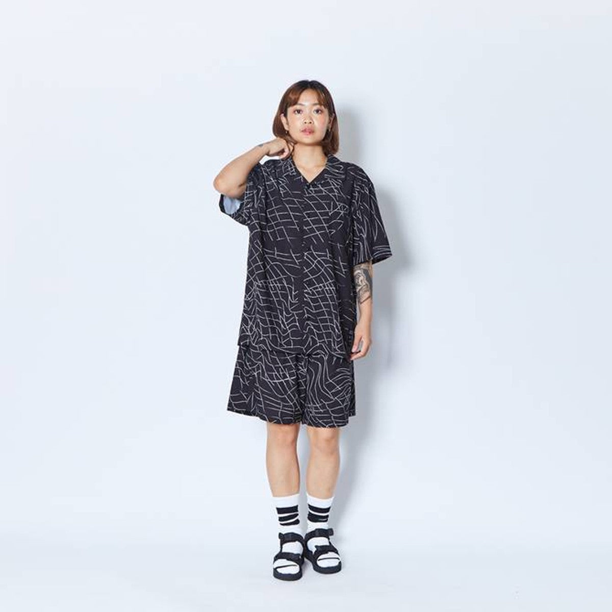 B.B.WEB 5.5-INCH SHRT WIDE PANTS