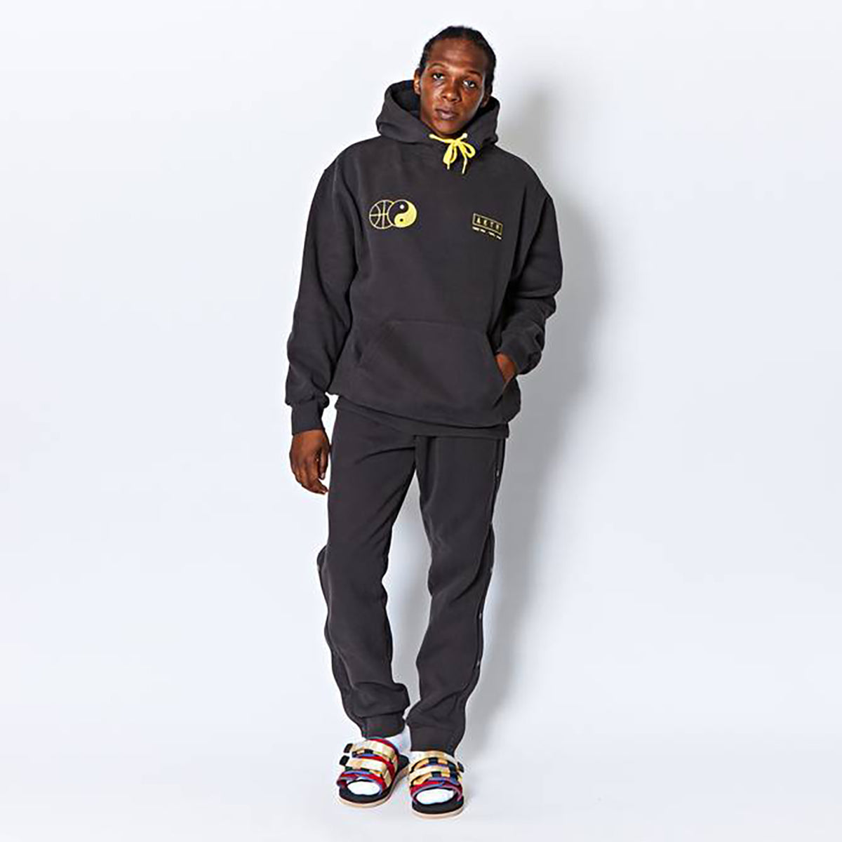 YIN-YANG SWEAT HOODIE