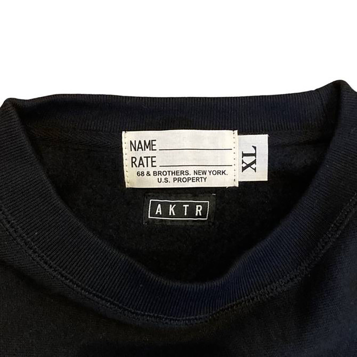 68xAKTR LOGO CREW SWEAT