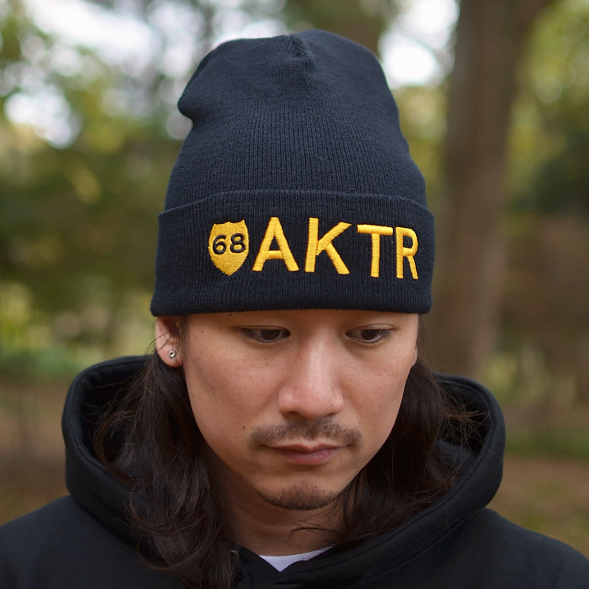 68xAKTR LOGO KNIT CAP