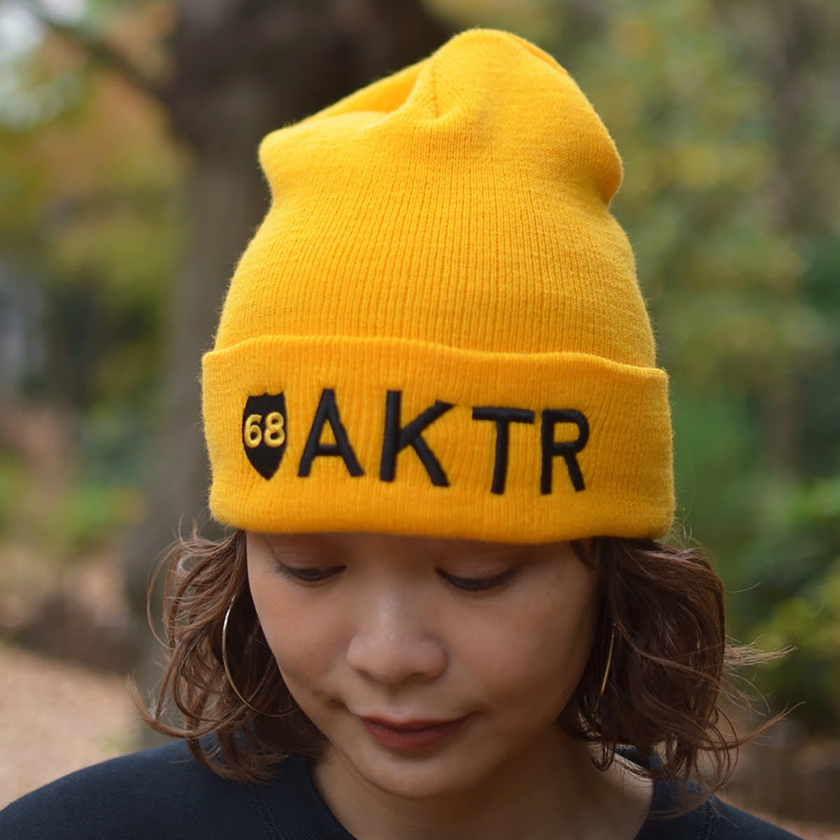 68xAKTR LOGO KNIT CAP