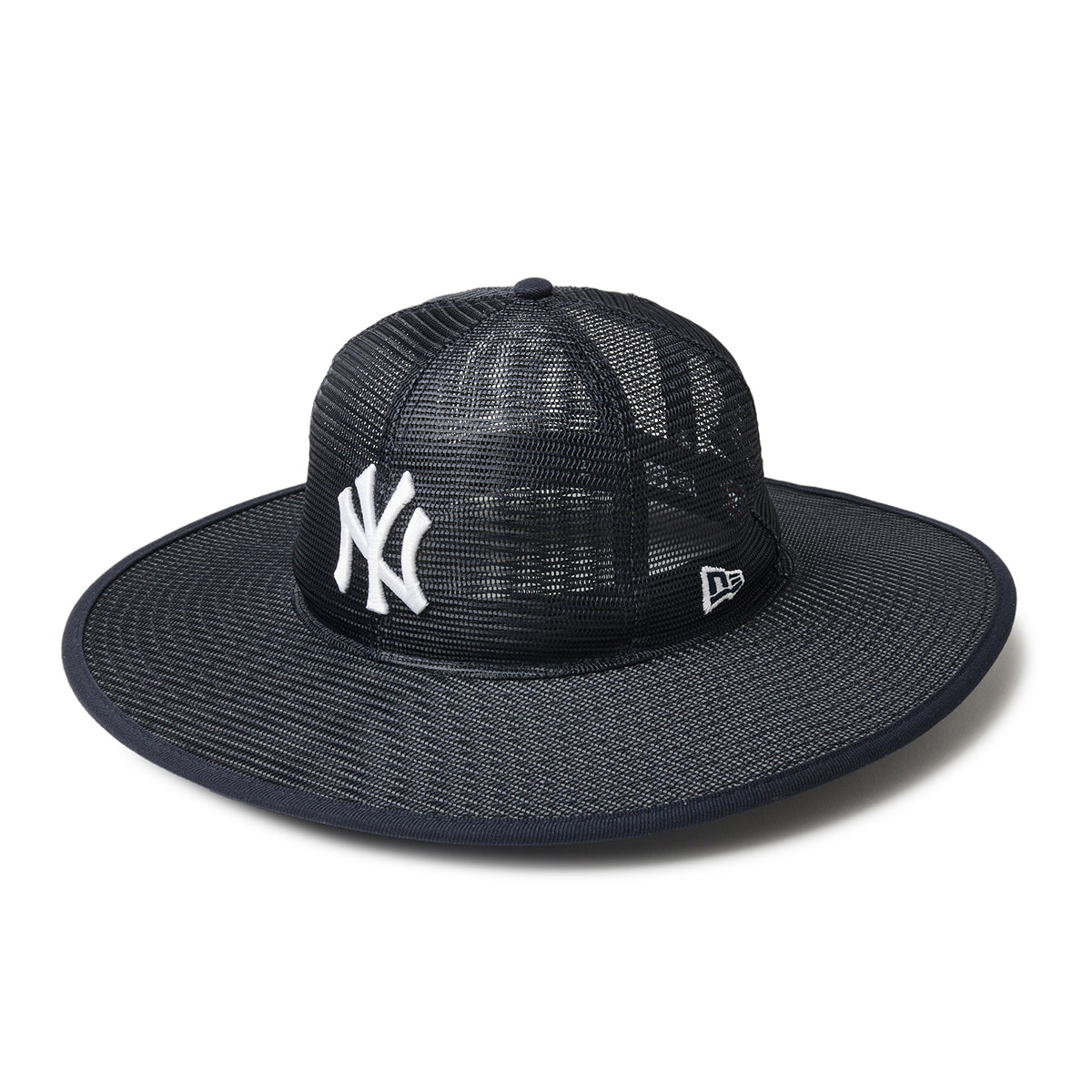 NEW YORK YANKEES LONG BRIM MESH FITTED HAT 【4月10日以降発送予定】