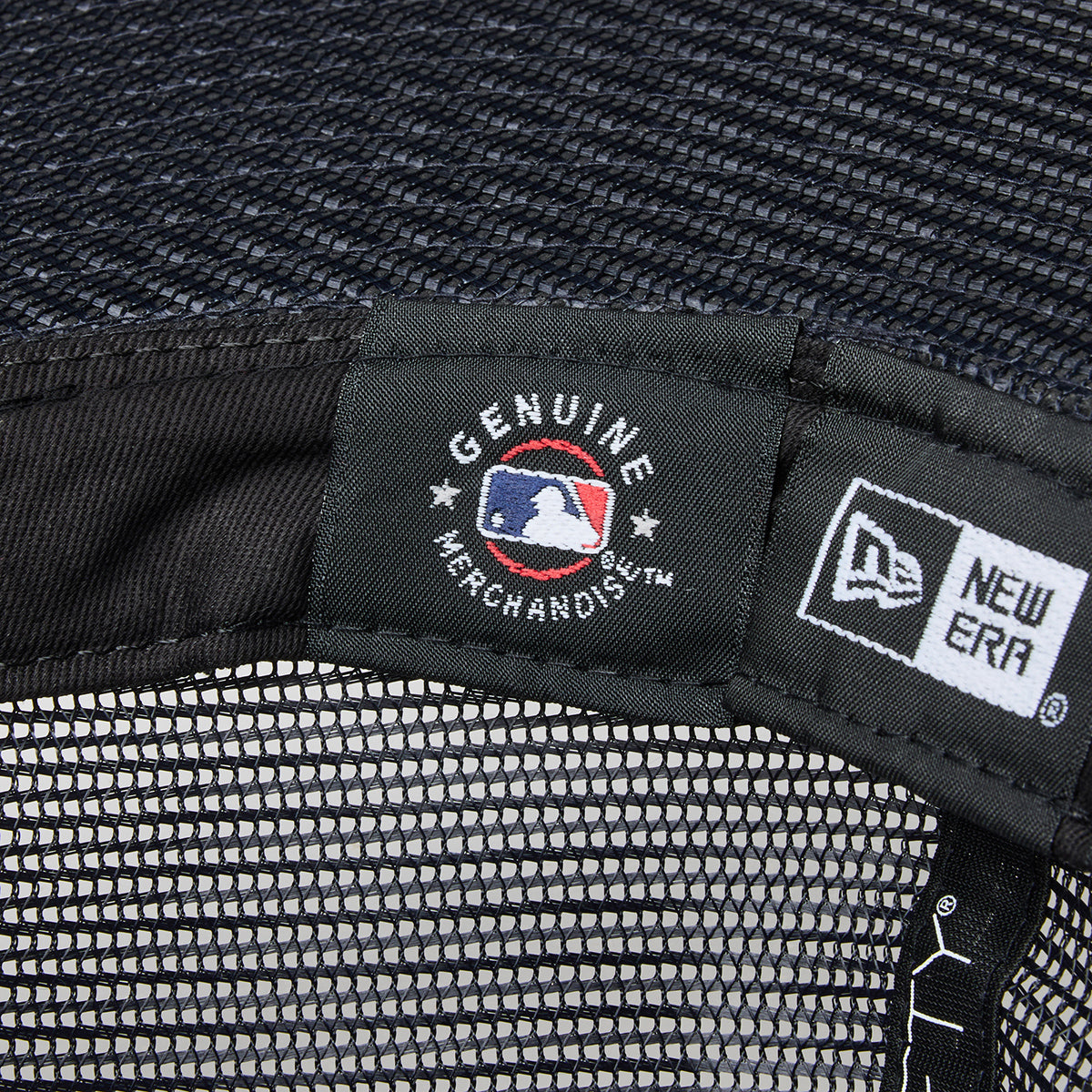 NEW YORK YANKEES LONG BRIM MESH FITTED HAT 【4月10日以降発送予定】