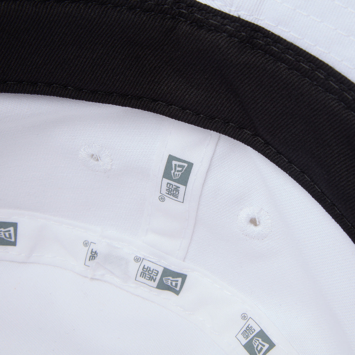 THE MET SAILOR BRIM BUCKET