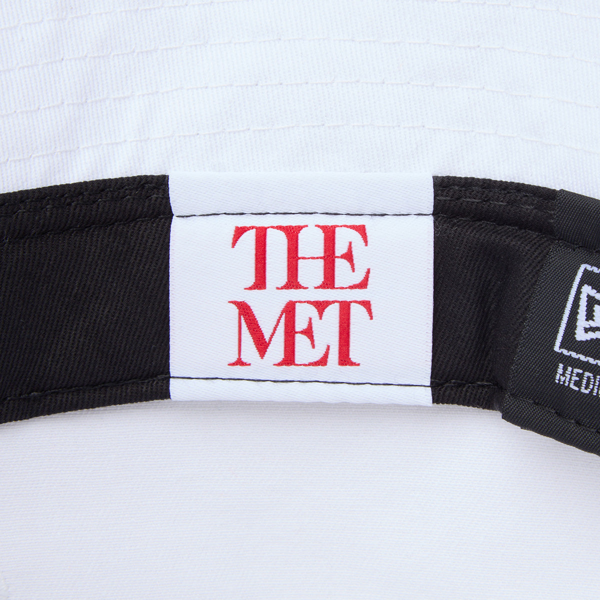 THE MET SAILOR BRIM BUCKET