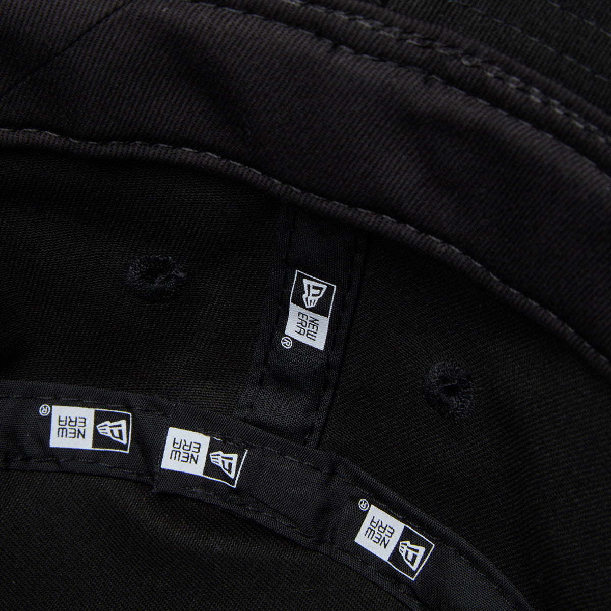 THE MET SAILOR BRIM BUCKET