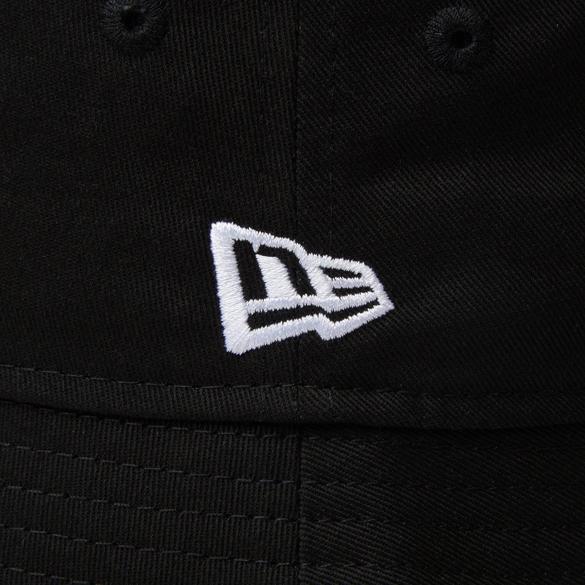 THE MET SAILOR BRIM BUCKET