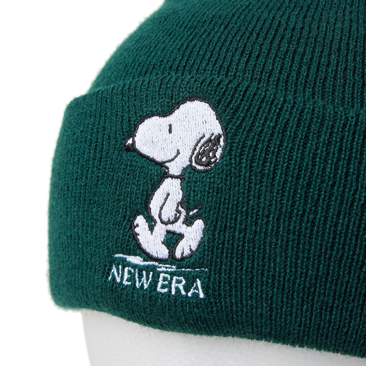 PEANUTS SNOOPY CUFF KNIT