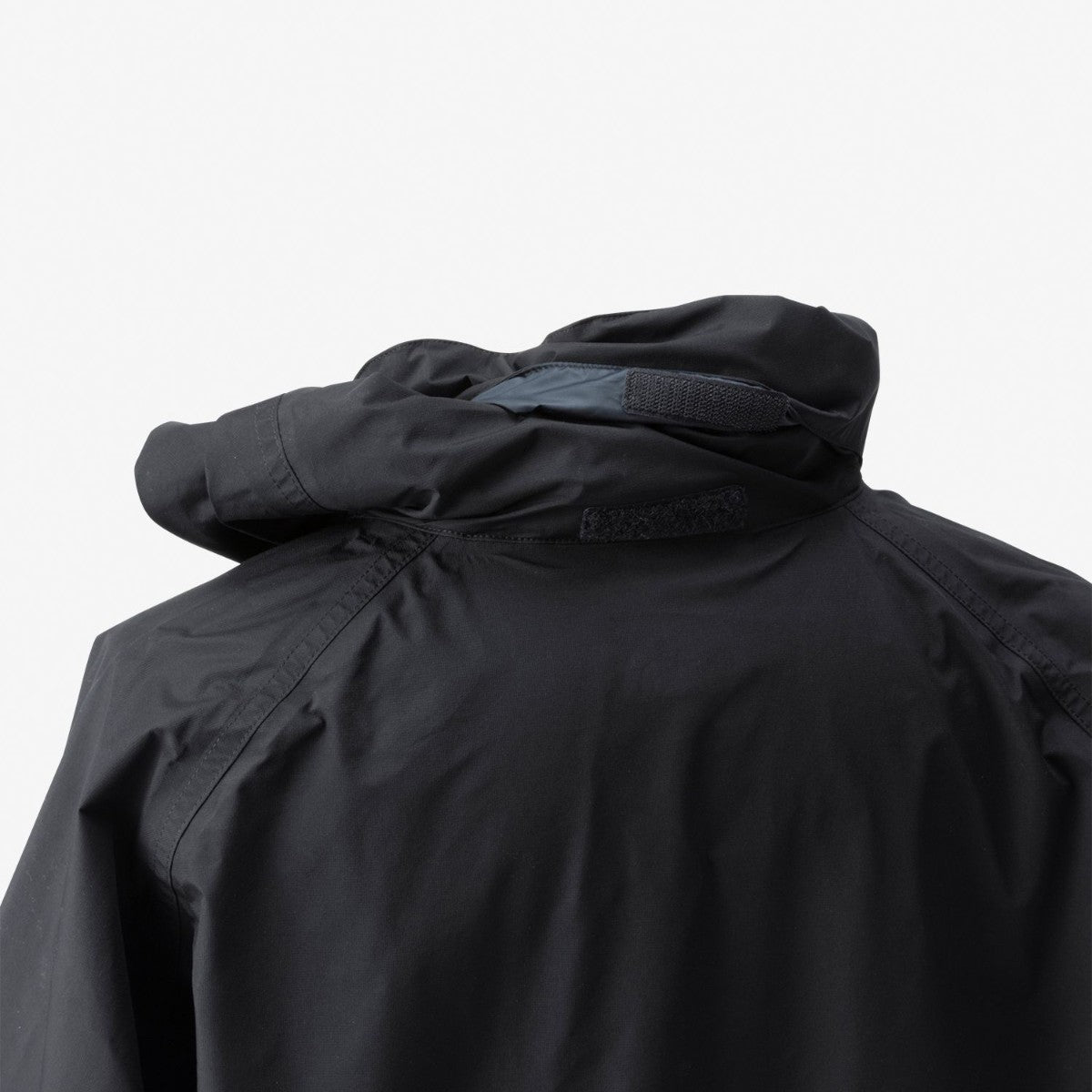 COMPILE LIGHT JACKET