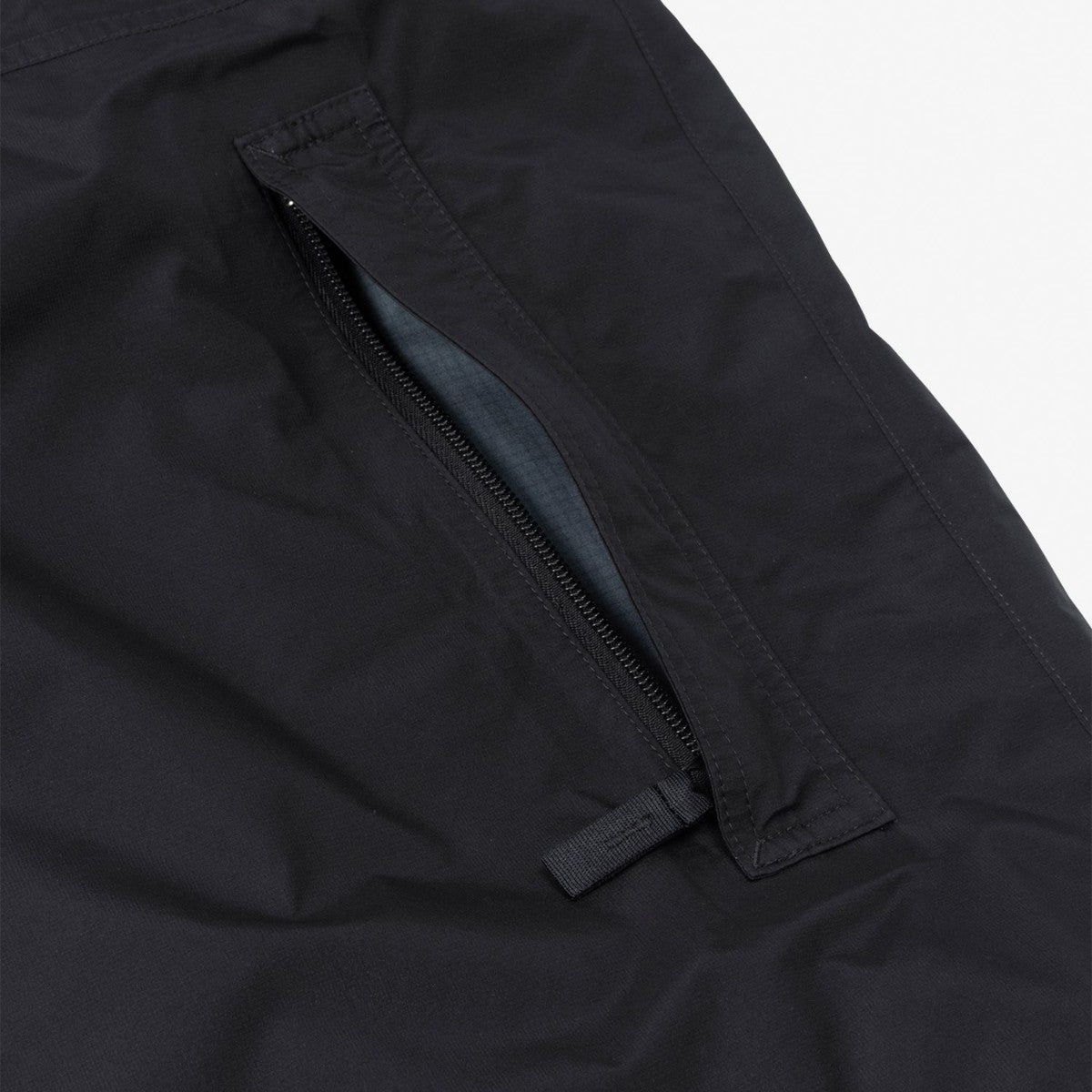 COMPILE LIGHT JACKET