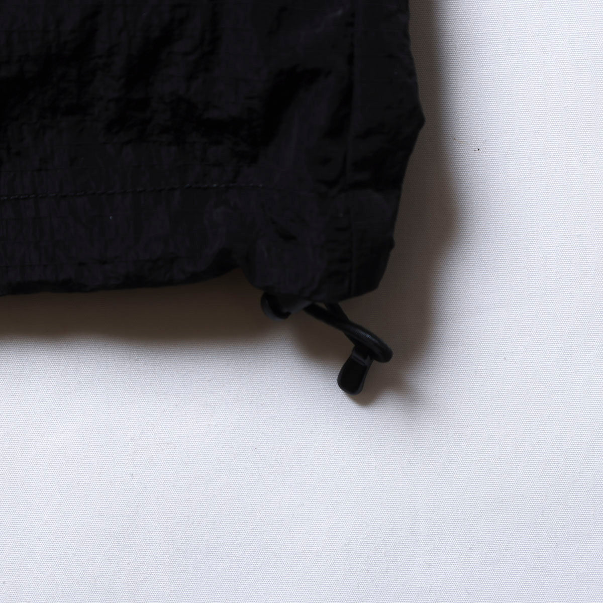 PACKABLE RIPSTOP WIND SHELL