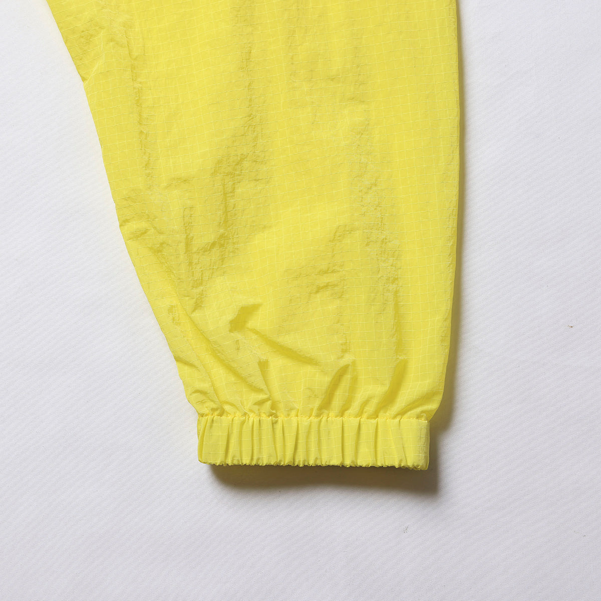 PACKABLE RIPSTOP WIND SHELL