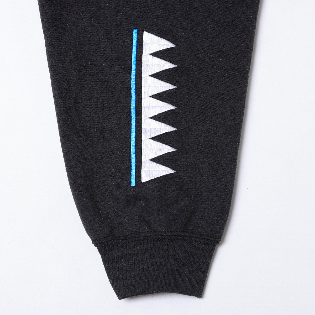 TRIBAL EMBROYDERY HOODIE