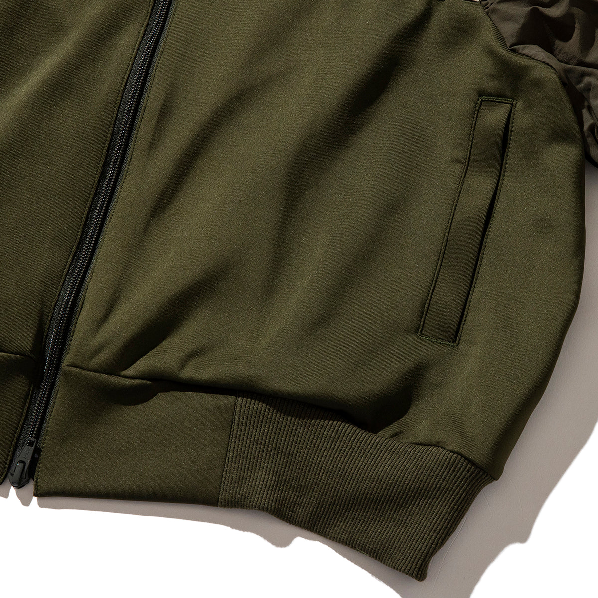 PUFF SLEEVE ZIP-UP JERSEY