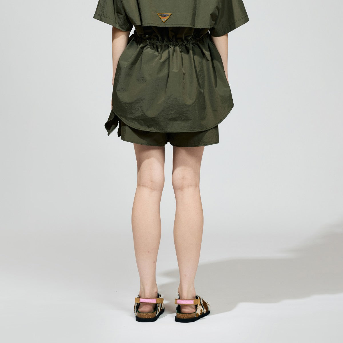 NON TOKYO FRILL TRACK SHORTS | Kinetics/Kinetics WOMEN 公式オンラインストア