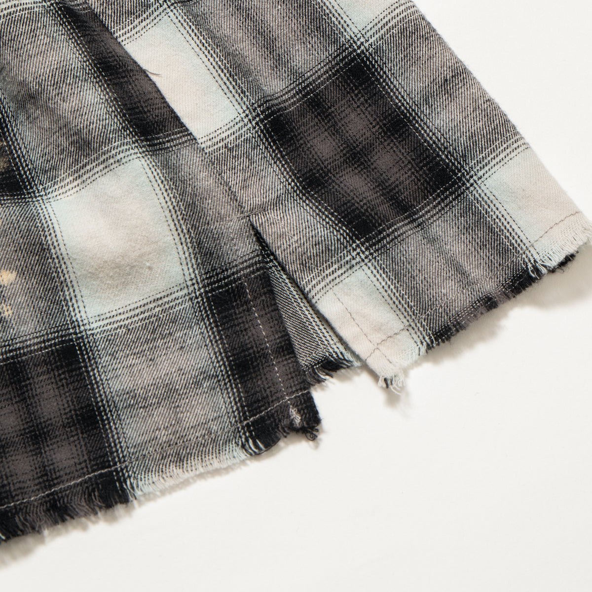 Ombre Check Damage S/S Shirt