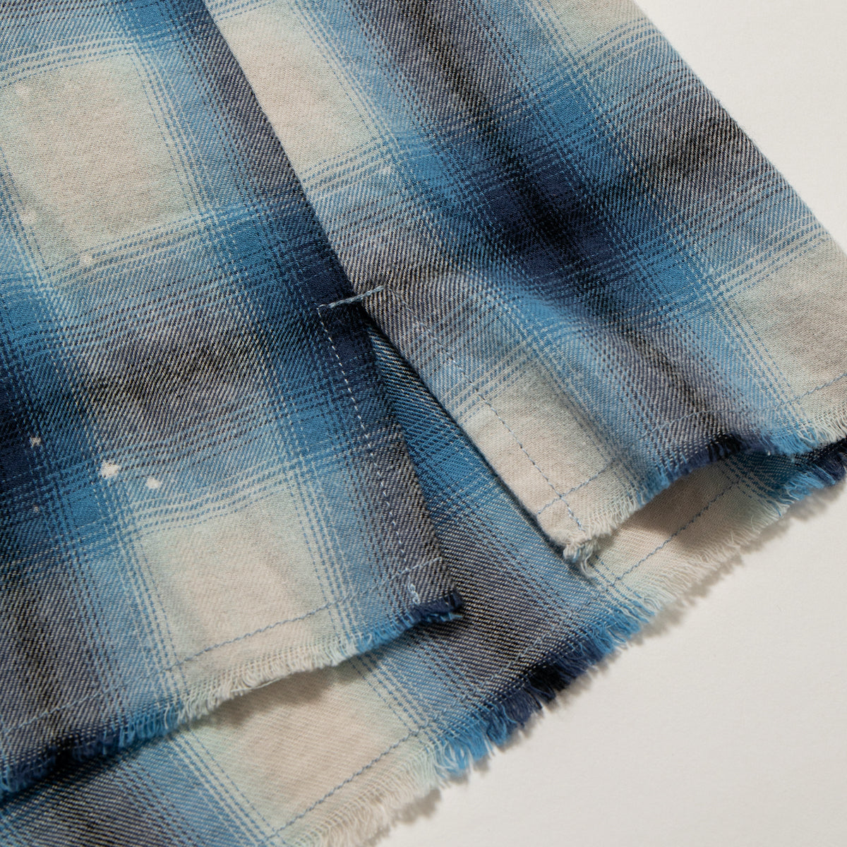 Ombre Check Damage S/S Shirt