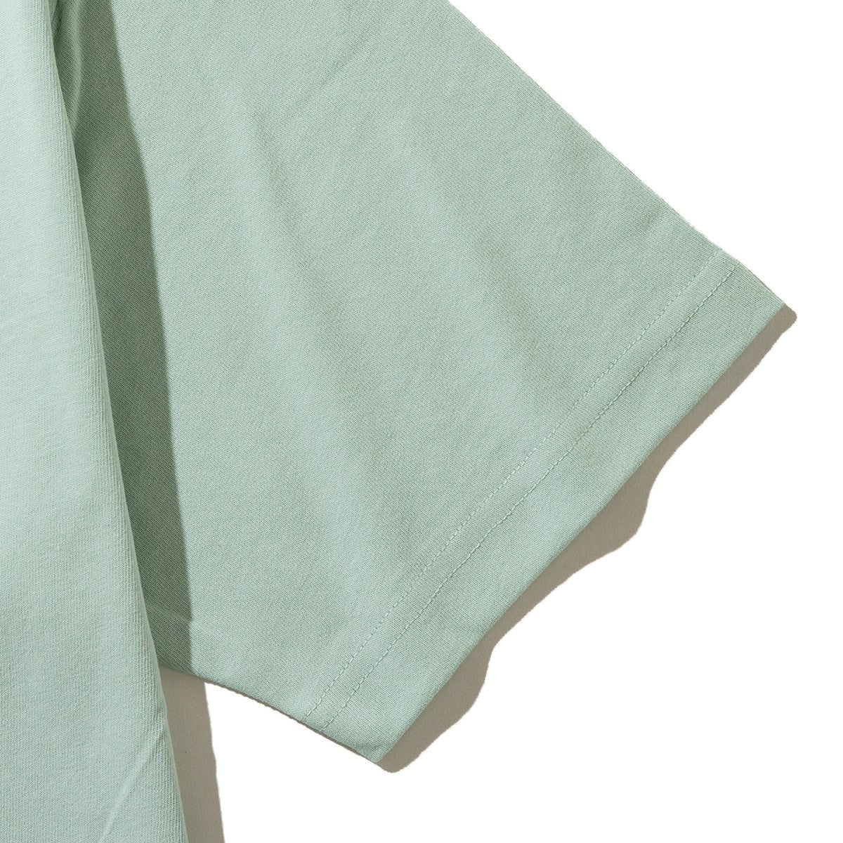 New Balance QTM RESORT T-SHIRT ニューバランス QTM リゾート Tシャツ MT51661【メンズ 半袖Tシャツ ロゴ グラフィック リラックスフィット 25SS】