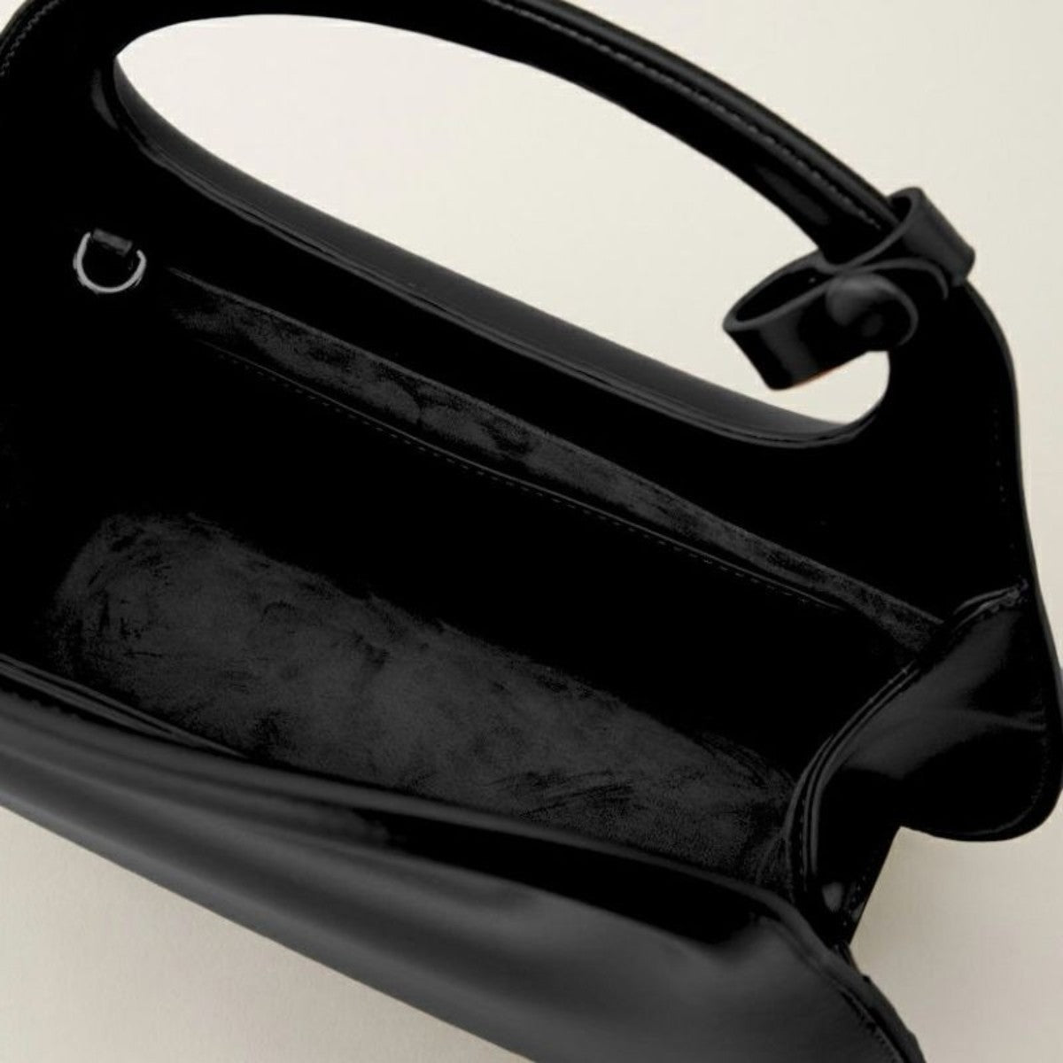 LE VERNIS Poire ornement bag ル・ベルニ ポワール オーナメント バッグ 242-210522【レディース ショルダーバッグ ユニークシルエット おしゃれデザイン 自立バッグ スマホ収納OK 取り外しショルダー 25SS】