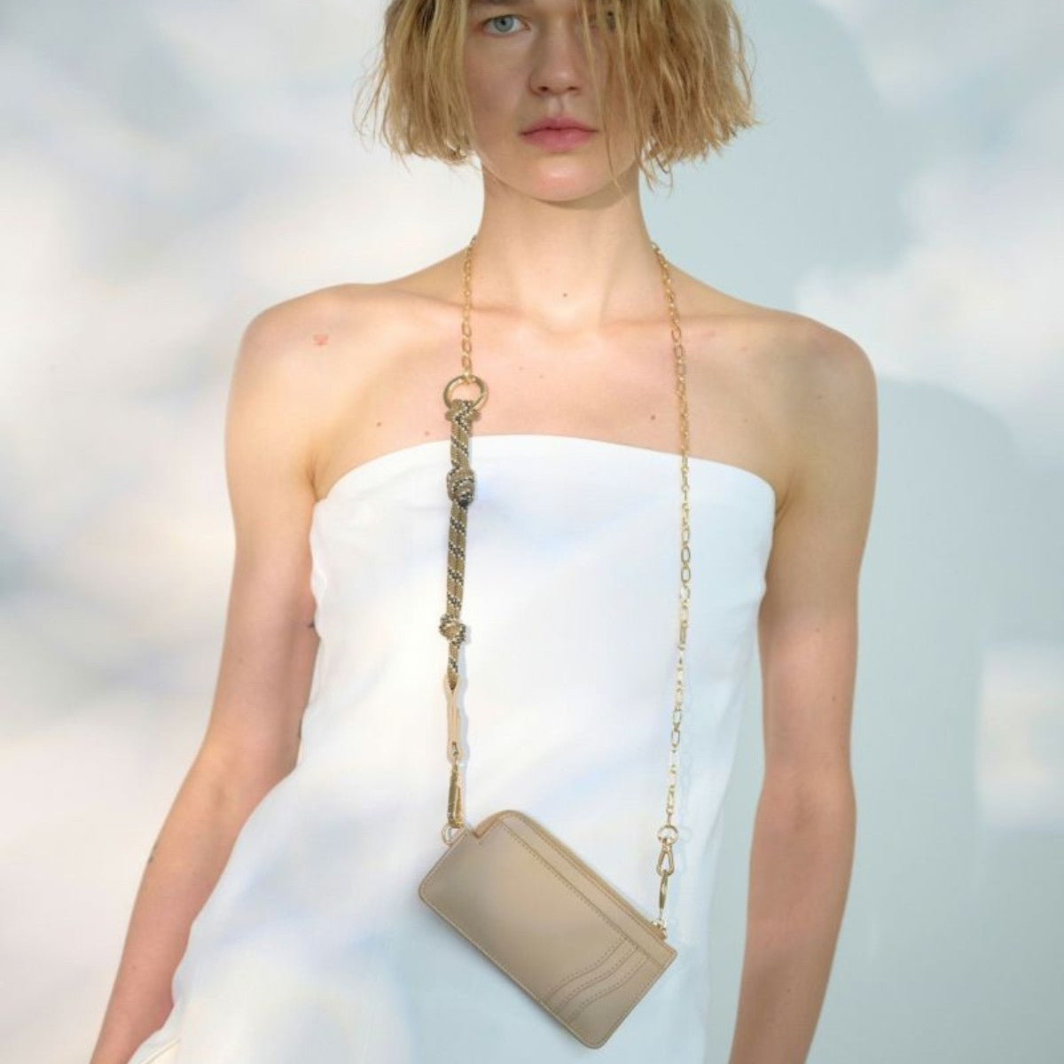 LE VERNIS Paracord wallet ル・ベルニ パラコード ウォレット 244-210601【レディース 財布 ウォレット L字ファスナー オフィスカジュアル 無地 25SS】