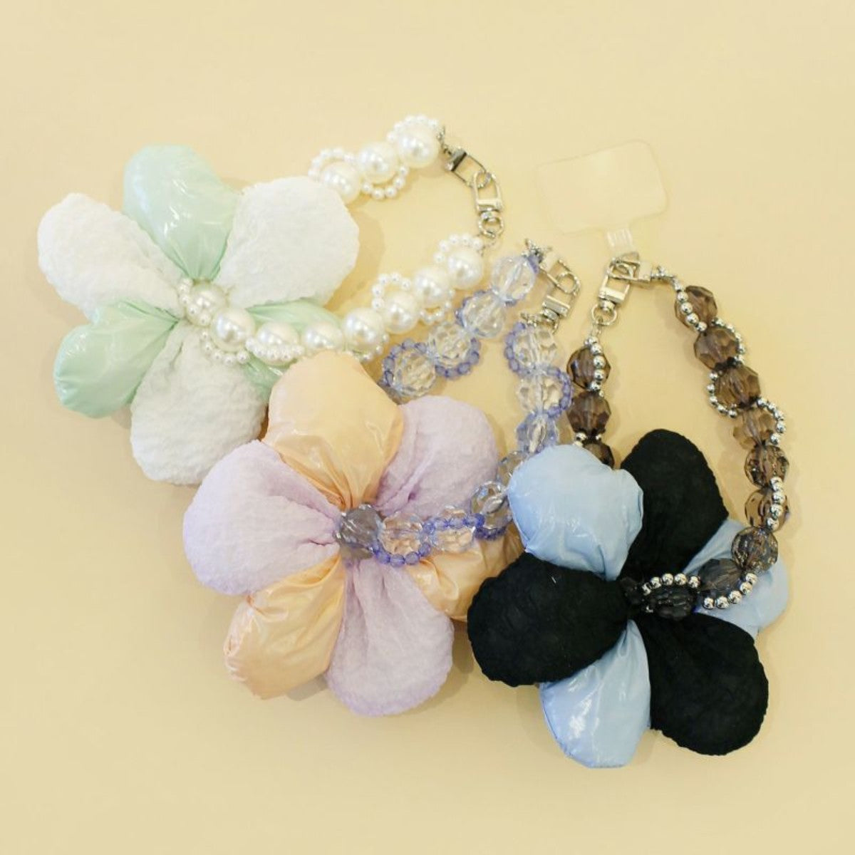 Casselini Puffy Flower Hand Strap | Kinetics/Kinetics WOMEN 公式オンラインストア
