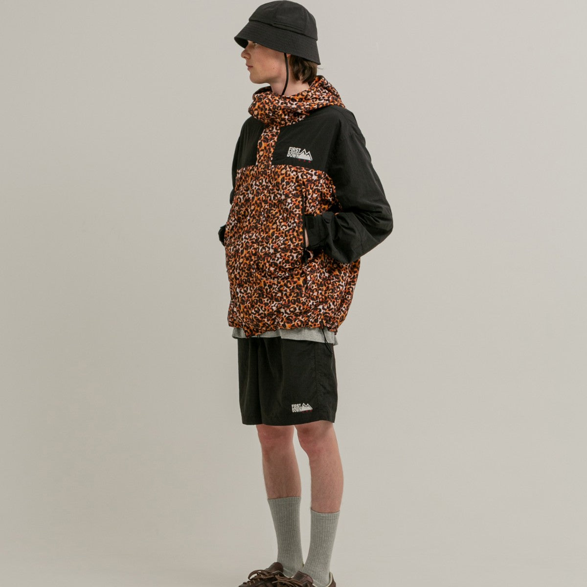 TASLAN NYLON COZY SHORTS