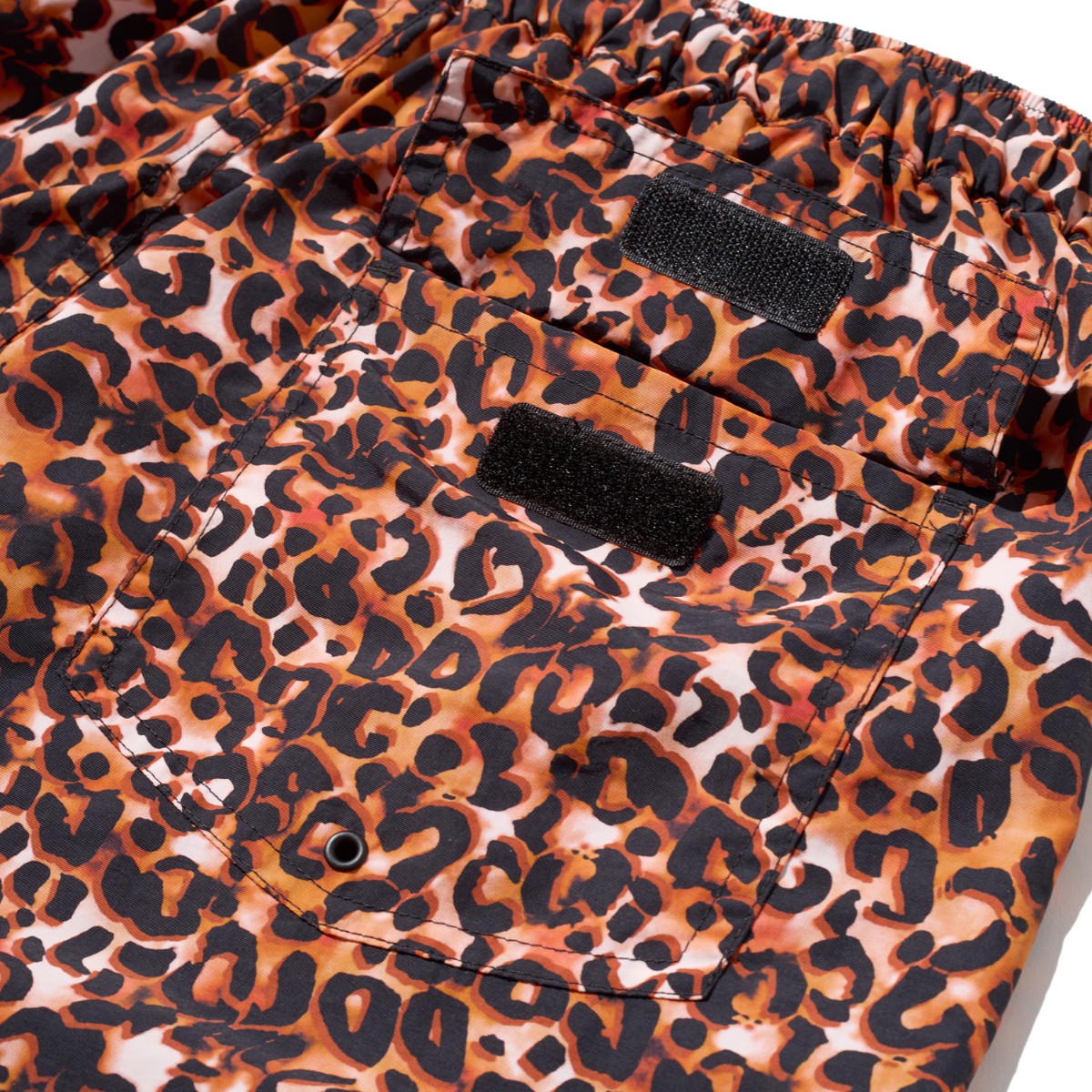 TASLAN NYLON COZY SHORTS