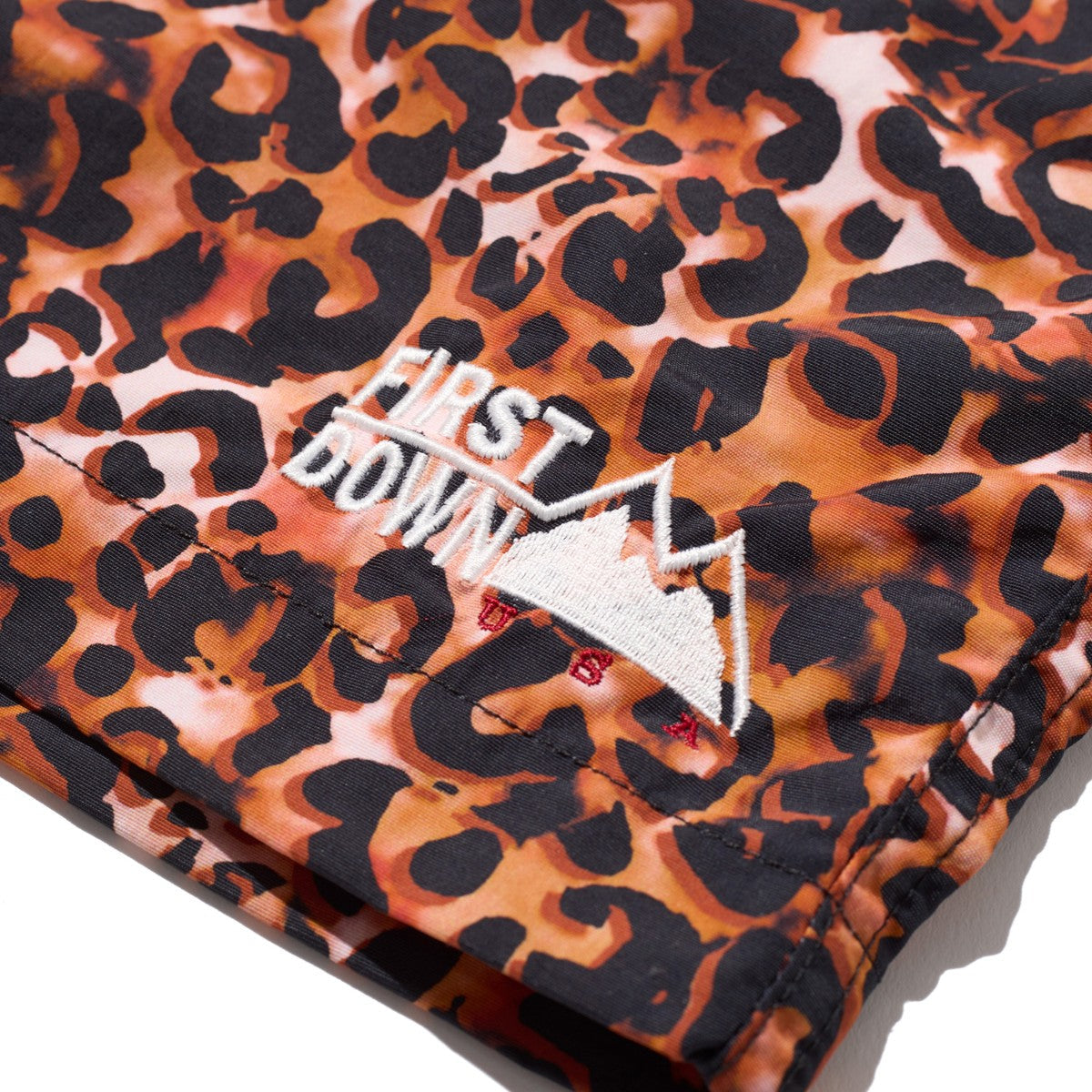 TASLAN NYLON COZY SHORTS