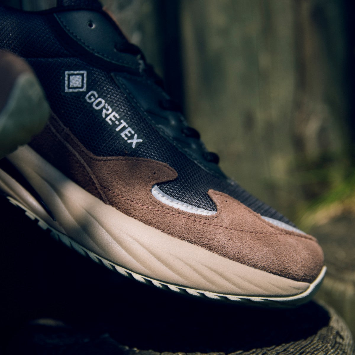 MIZUNO WAVE RIDER β GTX ミズノ ウエーブライダー ベータ ゴアテックス D1GA245205【メンズ ゴアテックス スニーカー 防水 透湿性 ランニングシューズ 25FW】