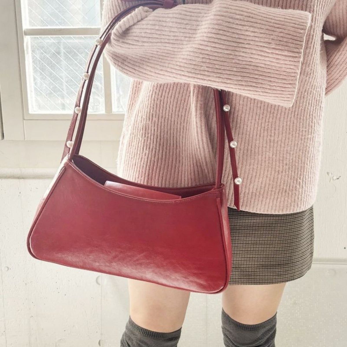 Casselini Shoulder Ribbon Enamel Bag キャセリーニ 肩リボンエナメルバッグ 252-110513【レディース 鞄 ハンドバッグ 光沢感 カジュアル フォーマル 25FW】